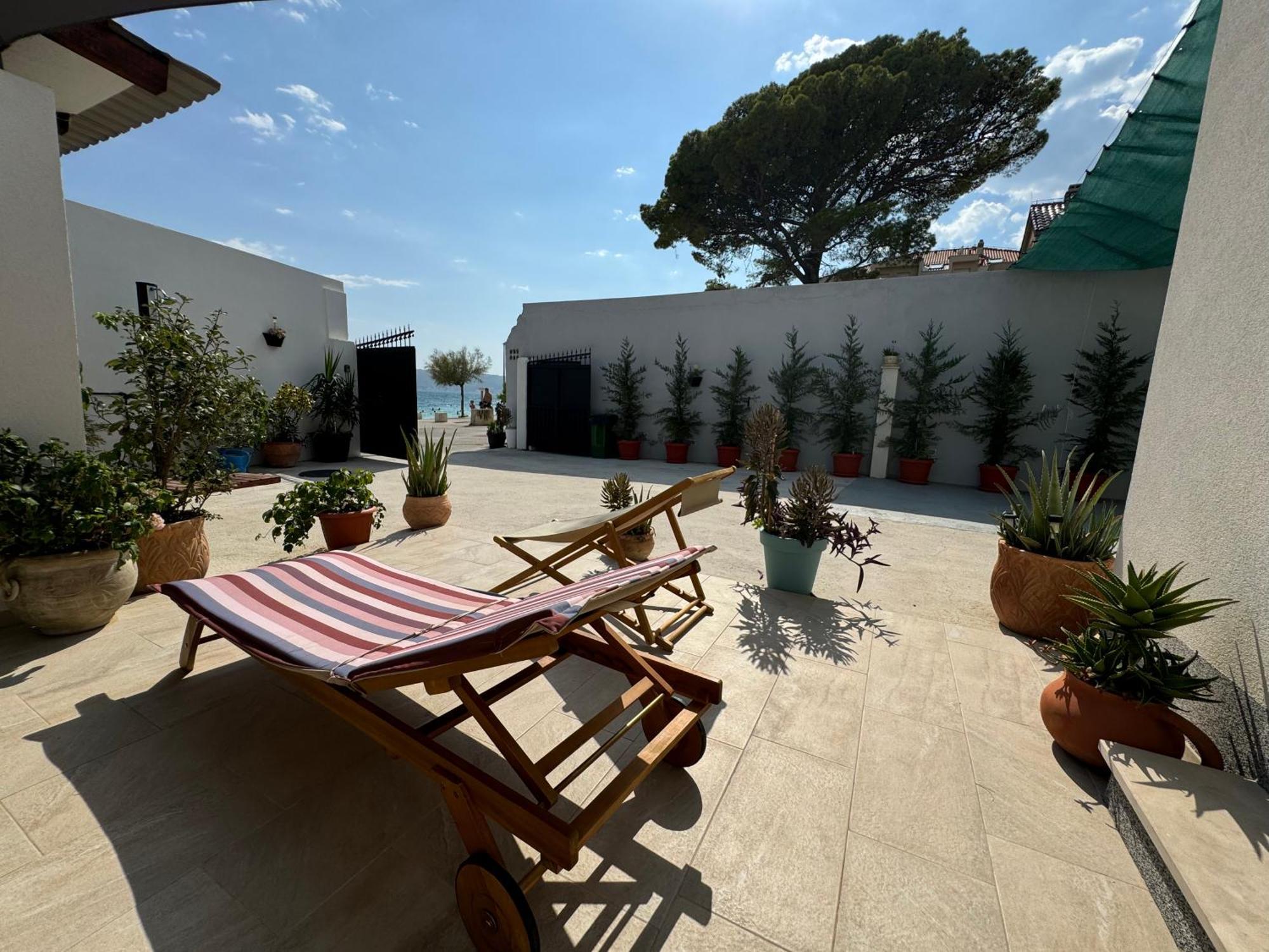 Beach House Oasis Villa Livak Kaštela Extérieur photo